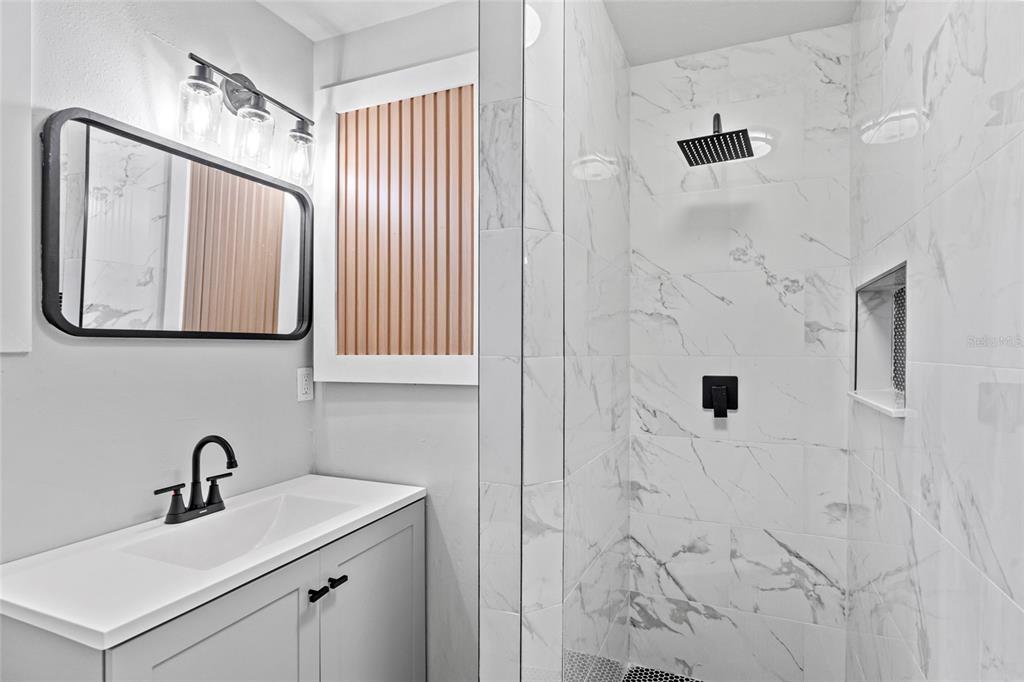 2003 6th Place Southwest Largo, FL 33770 - Photo 11 of 28