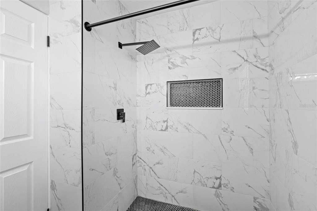 2003 6th Place Southwest Largo, FL 33770 - Photo 16 of 28