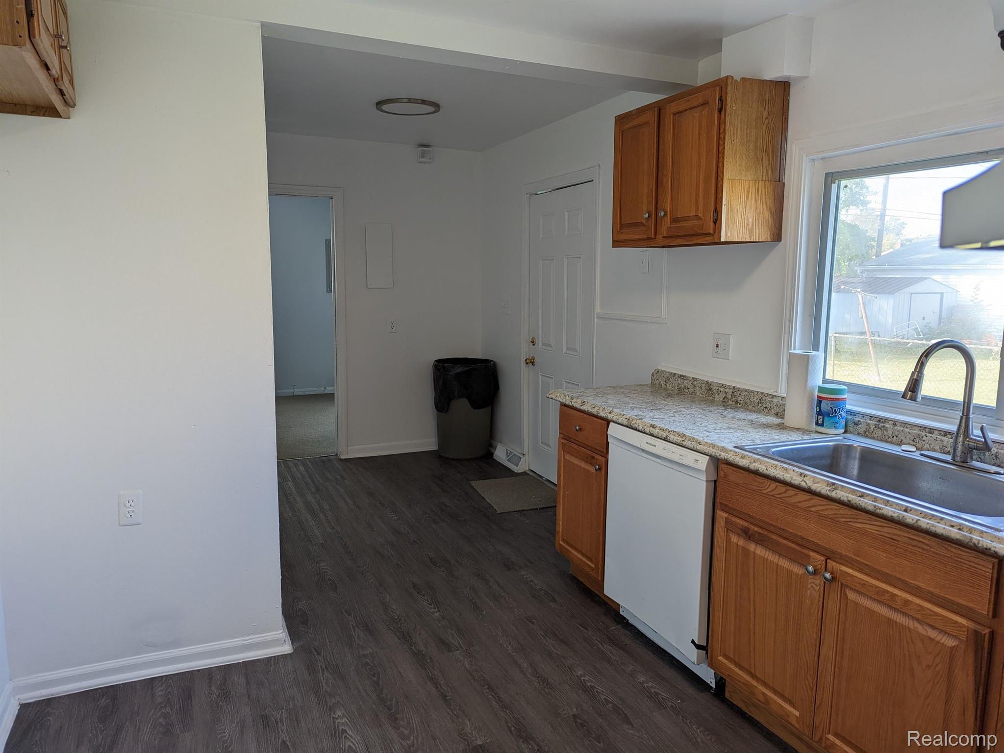 4356 Spring Hill Avenue Inkster, MI 48141 - Photo 12 of 26 Kitchen/Entry way