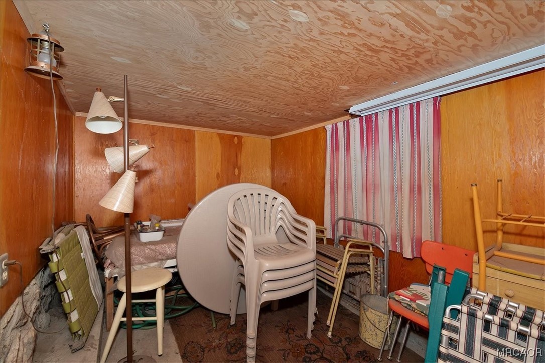 620 Cedar Lane Twin Peaks, CA 92391 - Photo 26 of 31 a view of a chairs in a room