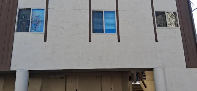 a view of utility room