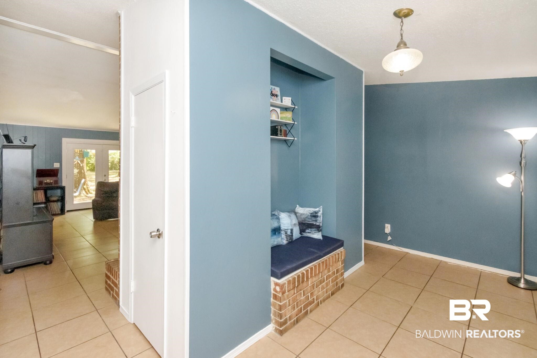 5813 Long Meadow Road Mobile, AL 36609 - Photo 2 of 30
