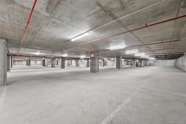 $939,000 | 33-71 Prince Street, Unit 9C | Flushing