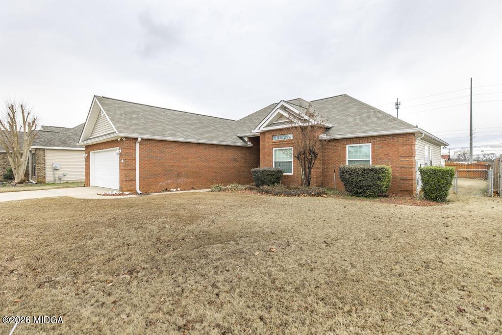 114 Chasen Court Byron, GA 31008 - Photo 3 of 32 114 Chasen Ct 3