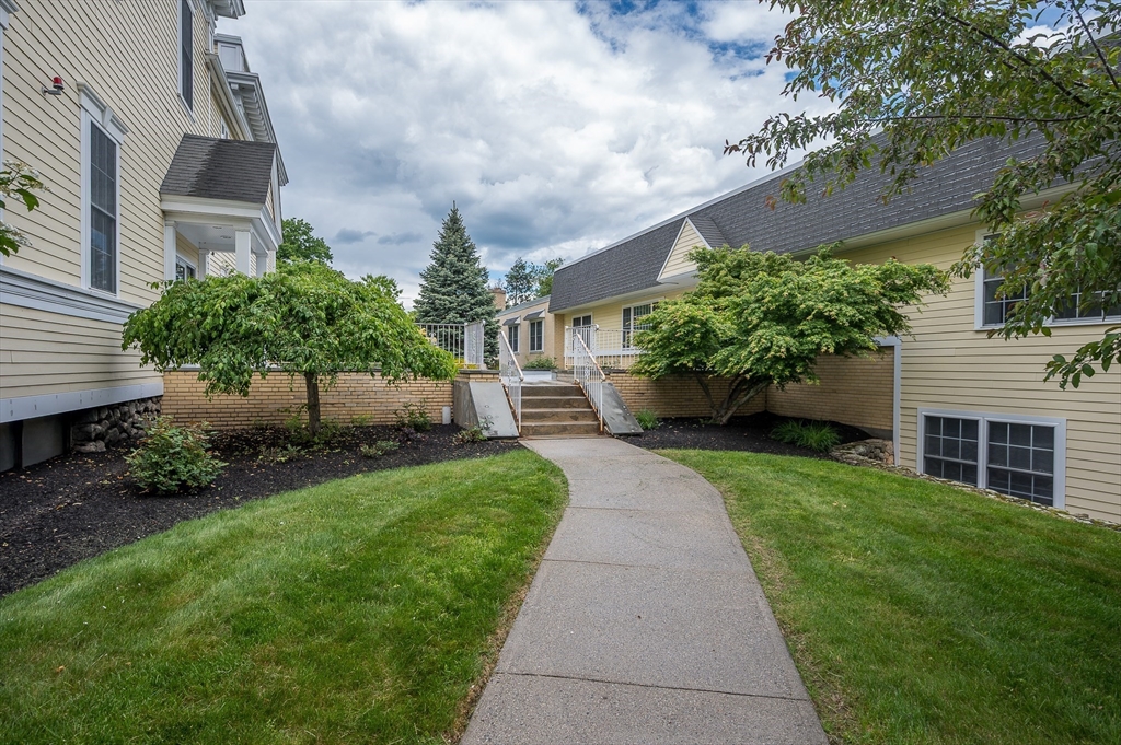 48 Phillips Road, Unit 12 Holden, MA 01520 - Photo 26 of 34