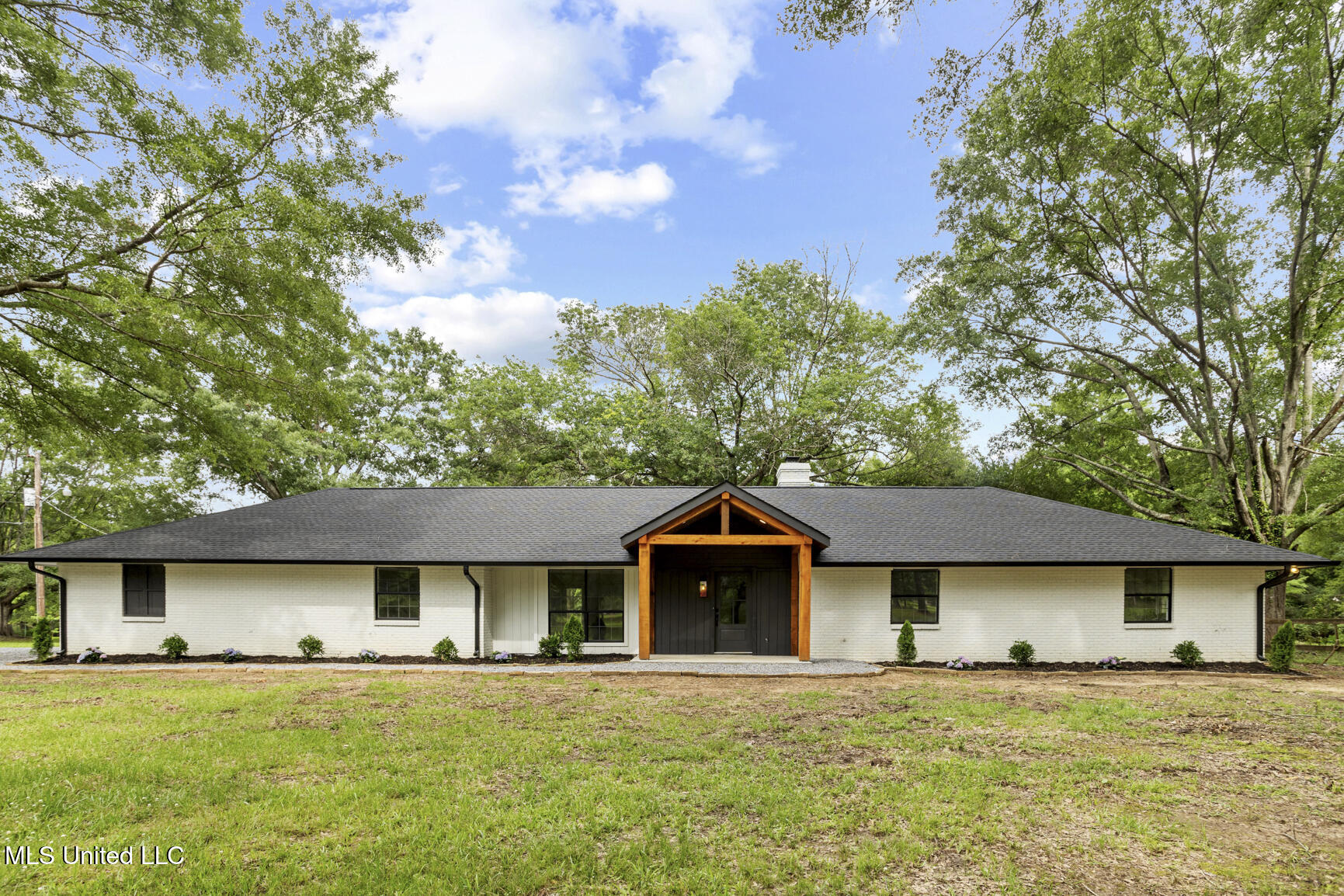 416 North Old Canton Road Madison, MS 39110 - Photo 1 of 34 416 Old Canton-3