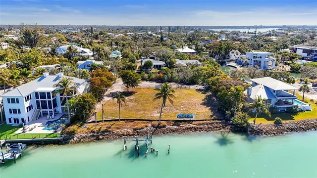 $6,995,000 | 3550 Bayou Louise Lane, Sarasota, FL 34242