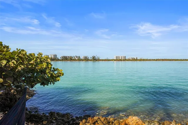 $6,995,000 | 3550 Bayou Louise Lane, Sarasota, FL 34242