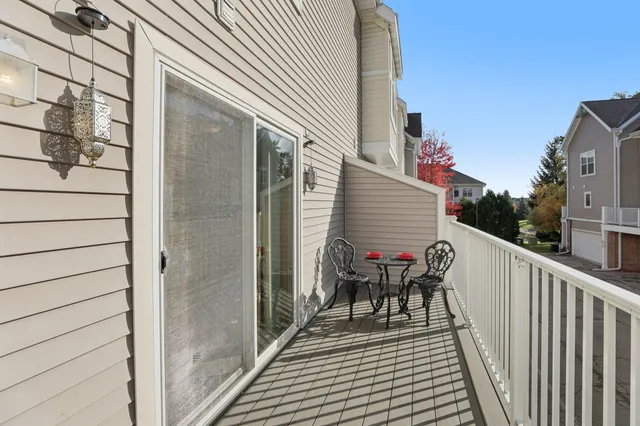 $323,000 | 709 Cricket Lane, Unit 2, Middleton, WI 53562