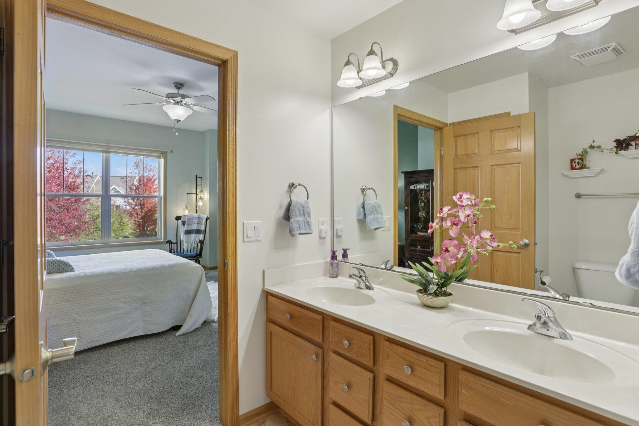 709 Cricket Lane, Unit 2 Middleton, WI 53562 - Photo 21 of 34