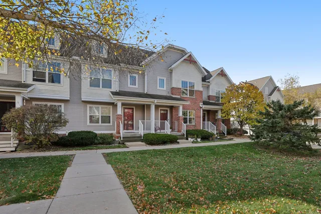 $323,000 | 709 Cricket Lane, Unit 2, Middleton, WI 53562