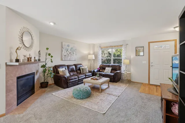 $323,000 | 709 Cricket Lane, Unit 2, Middleton, WI 53562