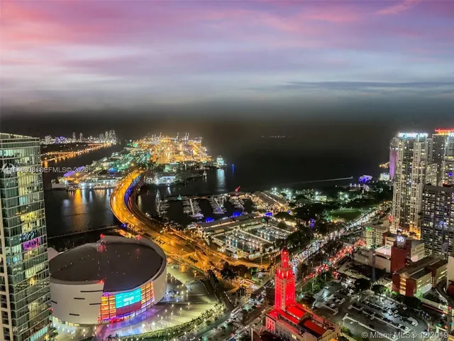 $7,400 | 851 Northeast 1st Avenue, Unit 4608, Miami, FL 33132