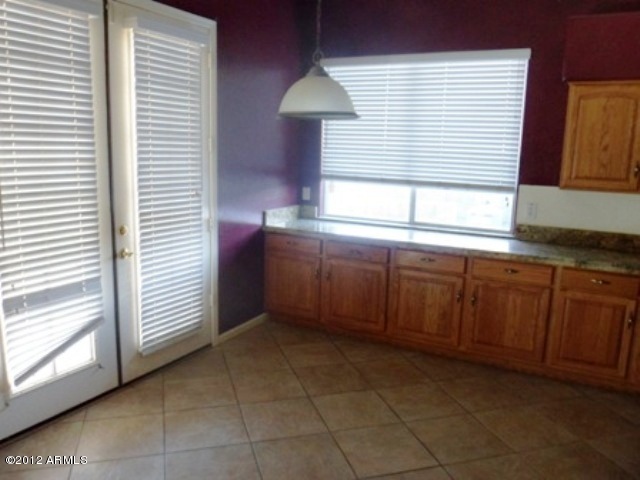 3469 East Cabazon Court Gilbert, AZ 85297 - Photo 5 of 25 Eat-In