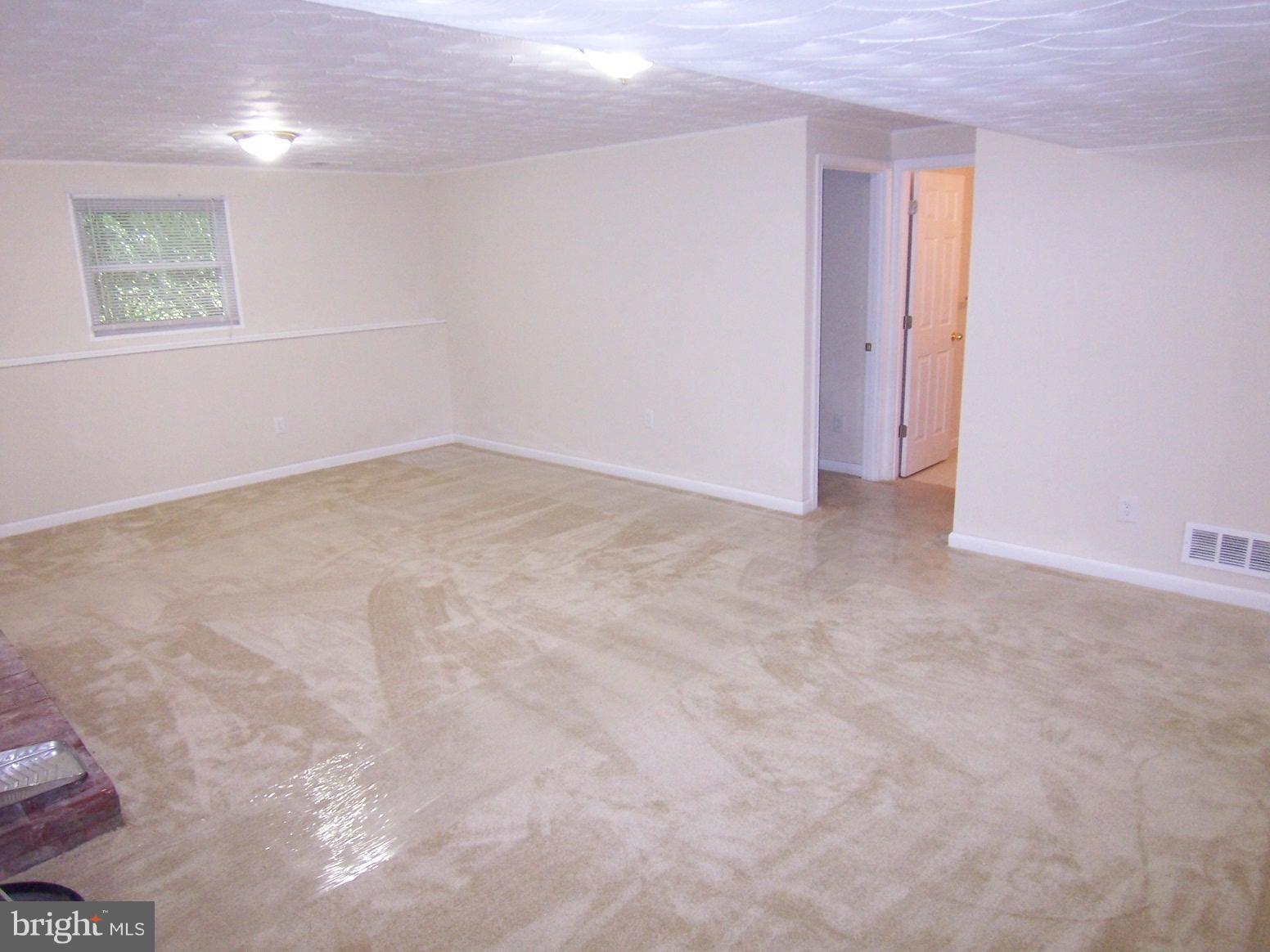 102 Laburnum Road Edgewood, MD 21040 - Photo 16 of 18 Family Room