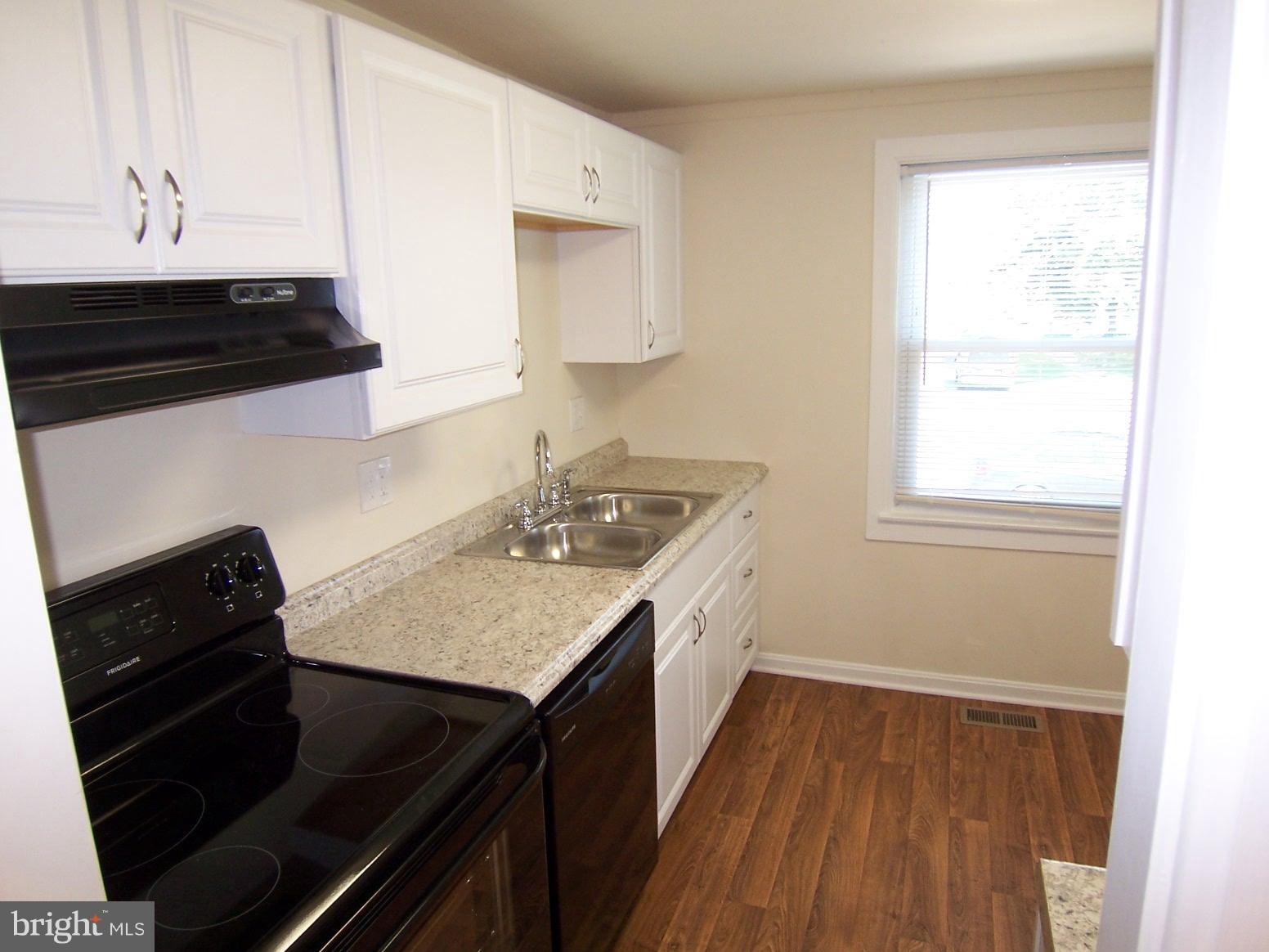 102 Laburnum Road Edgewood, MD 21040 - Photo 7 of 18 Kitchen