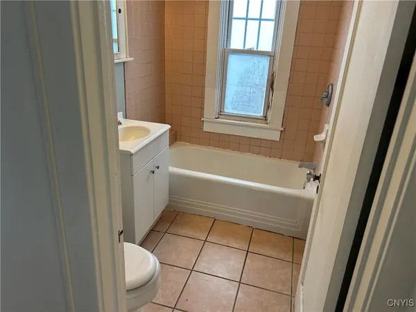 $1,900 | 110 Homewood Drive, Manlius, NY 13066