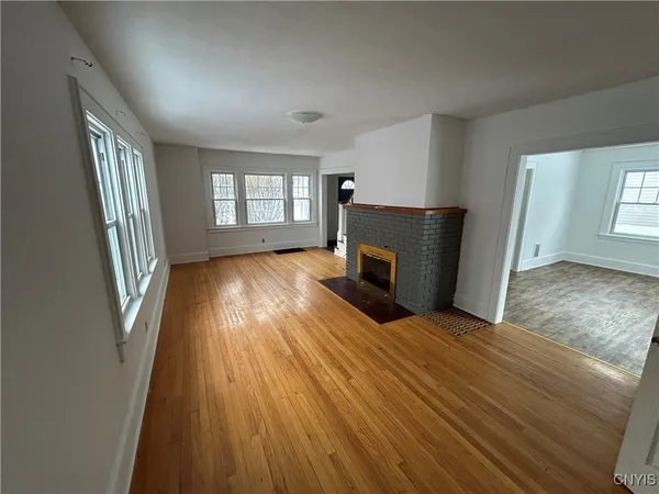 $1,900 | 110 Homewood Drive, Manlius, NY 13066