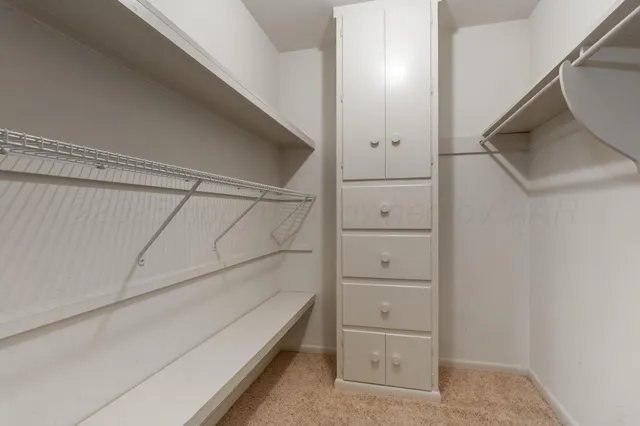 a view of walk in closet
