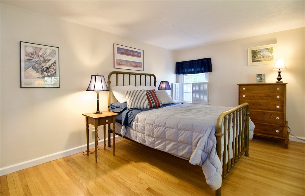 129 Chalmers Street Springfield, MA 01118 - Photo 40 of 42