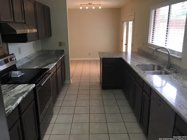 $2,250 | 6310 Regency Crest, San Antonio, TX 78249