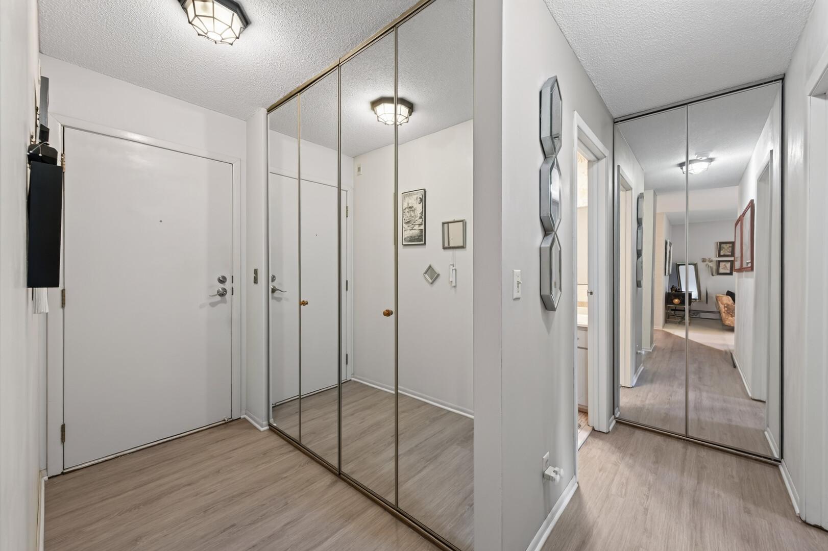 4045 Hodgson Road, Unit 317 St. Paul, MN 55126 - Photo 4 of 29 Gallery Image 4