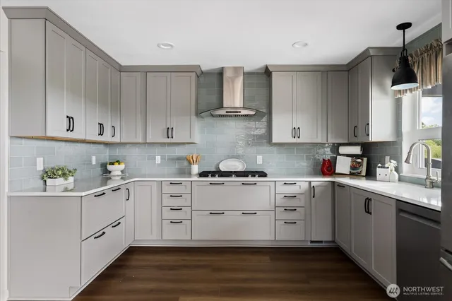 $664,900 | 179 Perry Drive, Coupeville, WA 98239