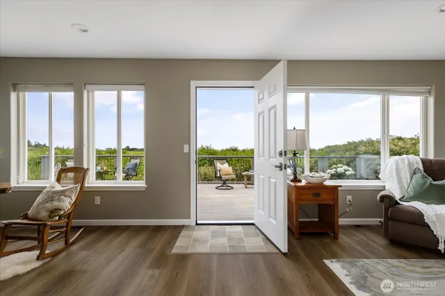 $664,900 | 179 Perry Drive, Coupeville, WA 98239