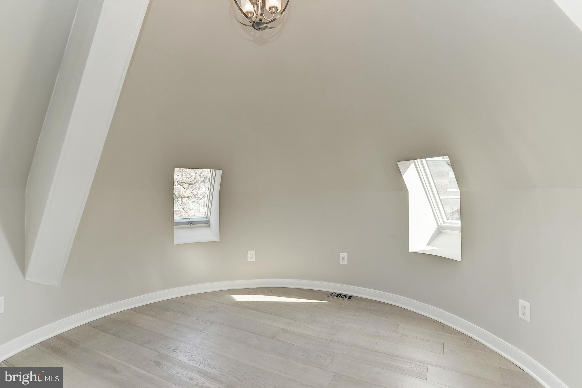 3240 Hiatt Place Northwest, Unit 4 Washington, DC 20010 - Photo 20 of 22 Bedroom