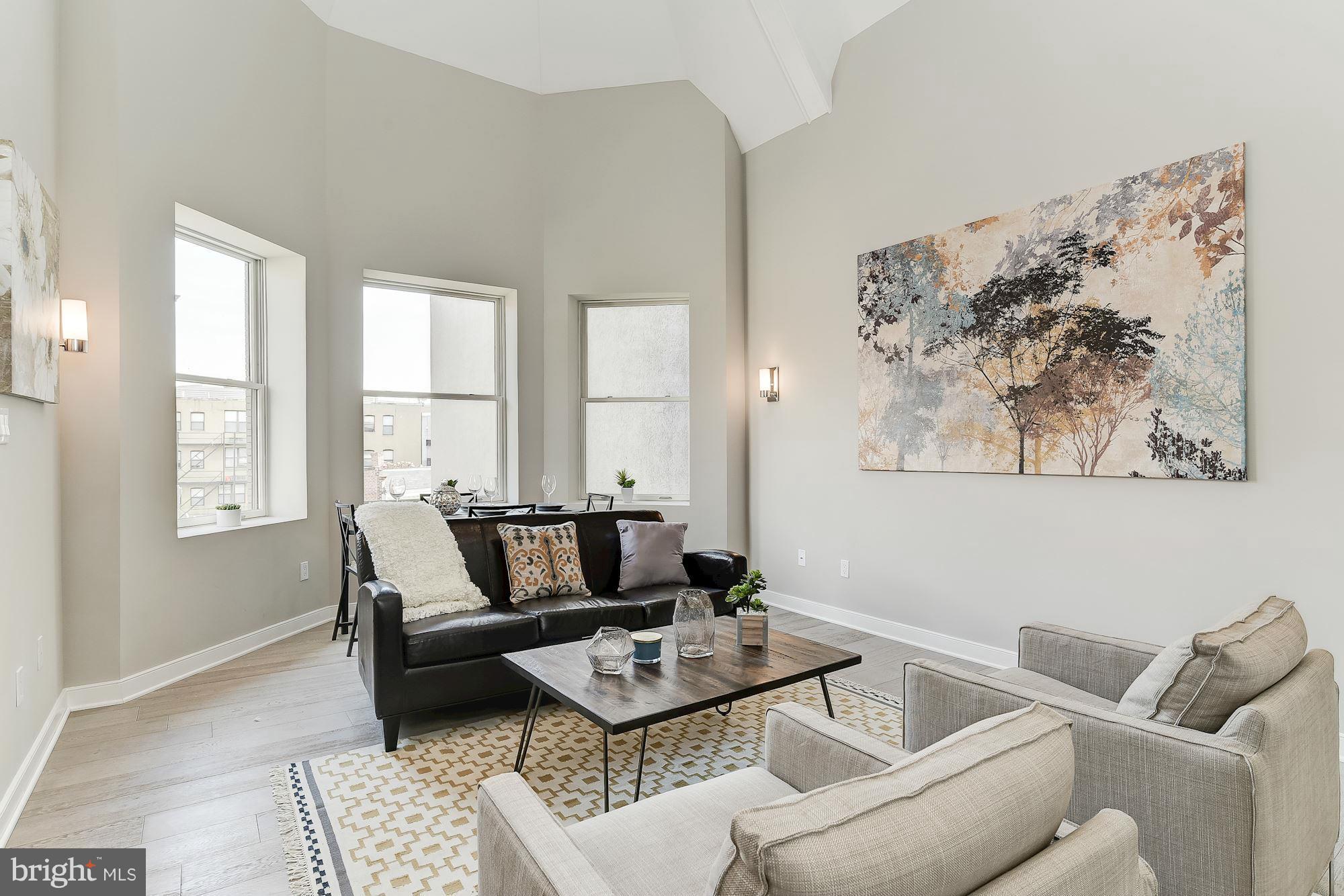 3240 Hiatt Place Northwest, Unit 4 Washington, DC 20010 - Photo 6 of 22 Family Room