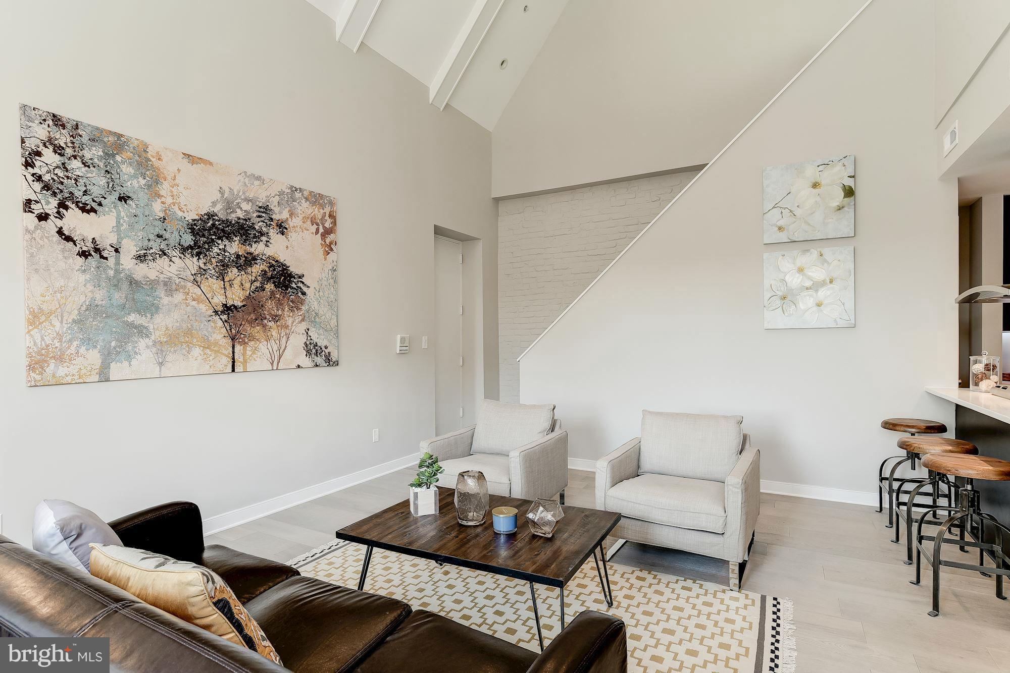 3240 Hiatt Place Northwest, Unit 4 Washington, DC 20010 - Photo 7 of 22 Family Room