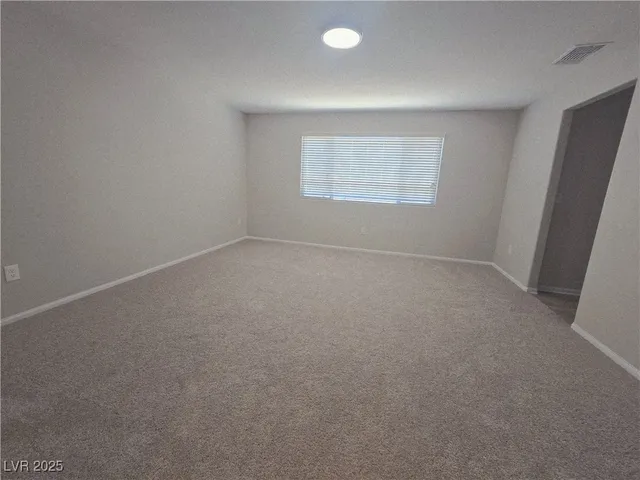 $2,595 | 7526 Dawn Lndg Avenue, Las Vegas, NV 89113