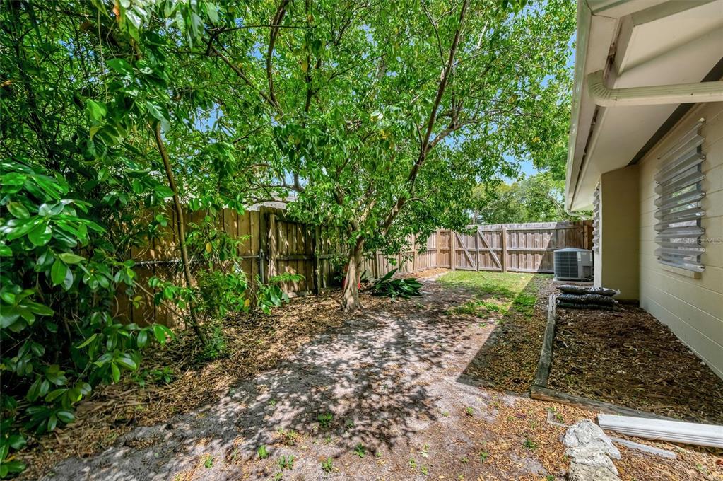 4478 Coco Ridge Circle Sarasota, FL 34233 - Photo 77 of 85 Gallery Image 77