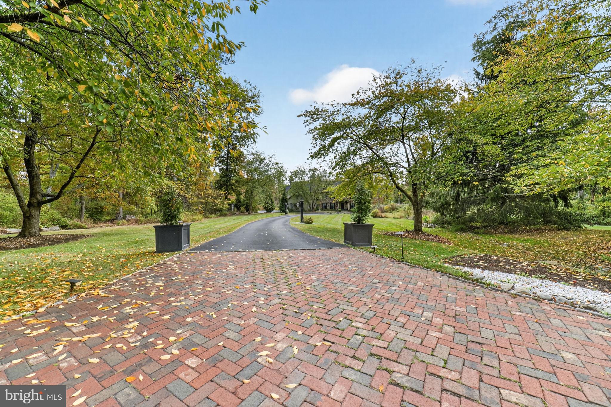 5765 Valley Stream Drive Doylestown, PA 18902 - Photo 2 of 60 Driveway