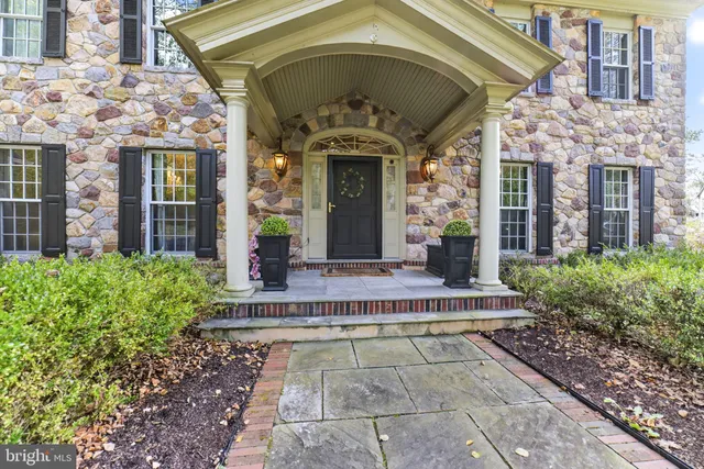 $2,700,000 | 5765 Valley Stream Drive, Doylestown, PA 18902