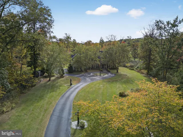 $2,700,000 | 5765 Valley Stream Drive, Doylestown, PA 18902