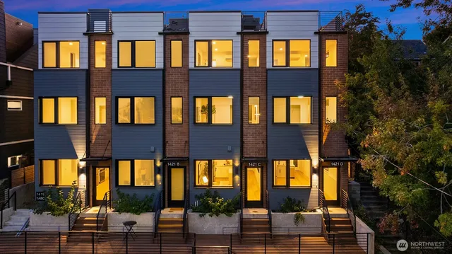 $799,900 | 1421 19th Avenue, Unit D, Seattle, WA 98122