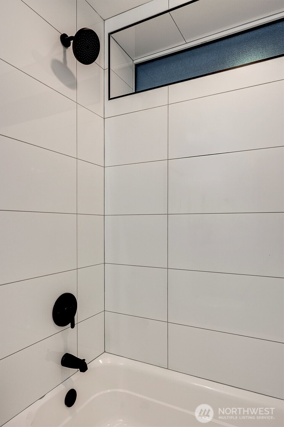 1421 19th Avenue, Unit D Seattle, WA 98122 - Photo 12 of 37