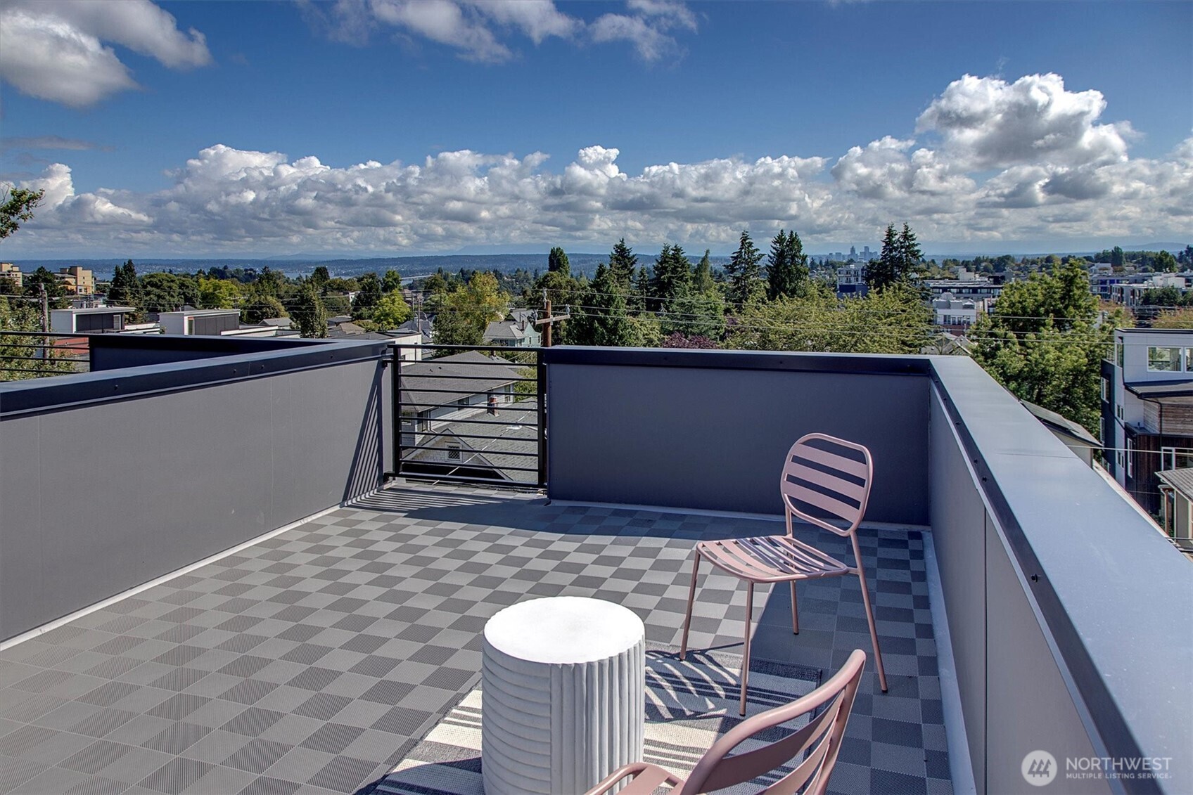 1421 19th Avenue, Unit D Seattle, WA 98122 - Photo 21 of 37