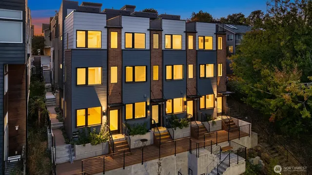 $799,900 | 1421 19th Avenue, Unit D, Seattle, WA 98122