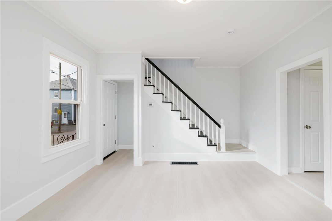 38 Madison Street Pawtucket, RI 02861 - Photo 13 of 47