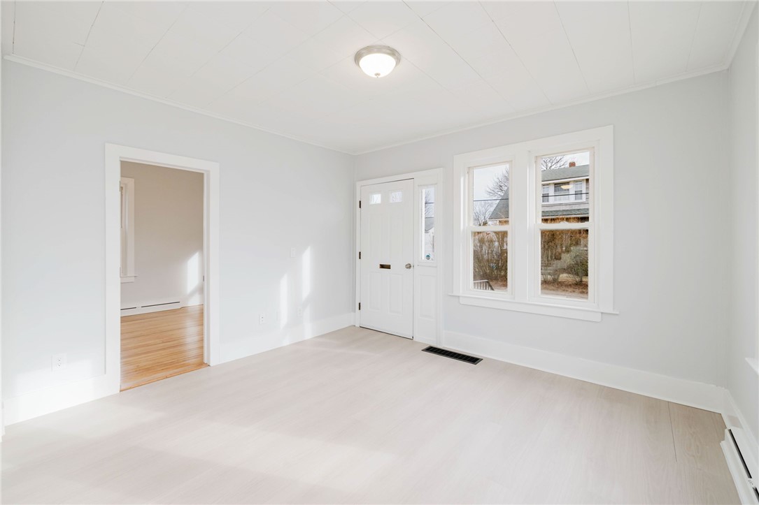 38 Madison Street Pawtucket, RI 02861 - Photo 14 of 47
