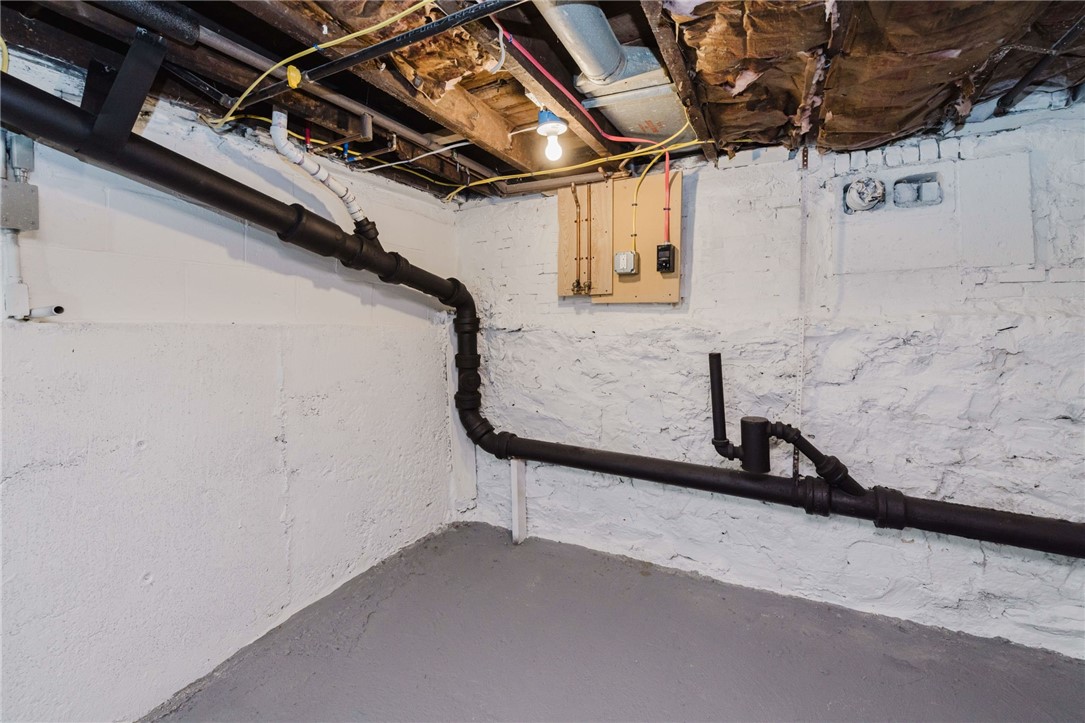 38 Madison Street Pawtucket, RI 02861 - Photo 44 of 47