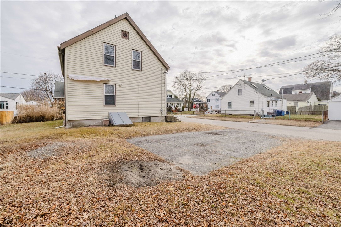38 Madison Street Pawtucket, RI 02861 - Photo 45 of 47
