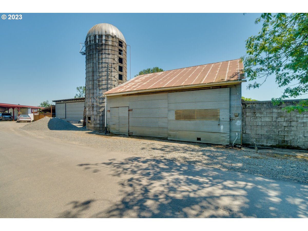 3100 Lone Oak Road North McMinnville, OR 97128 - Photo 20 of 32