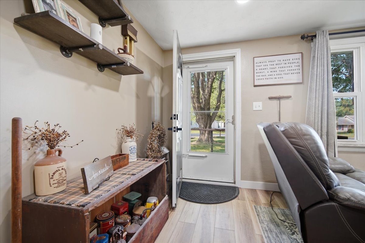 1524 Hickory Point Road Metamora, IL 61548 - Photo 3 of 27 Gallery Image 3