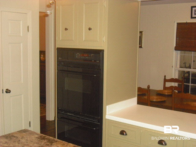 6156 Brandy Run Road South Mobile, AL 36608 - Photo 4 of 16 Built-in oven view.