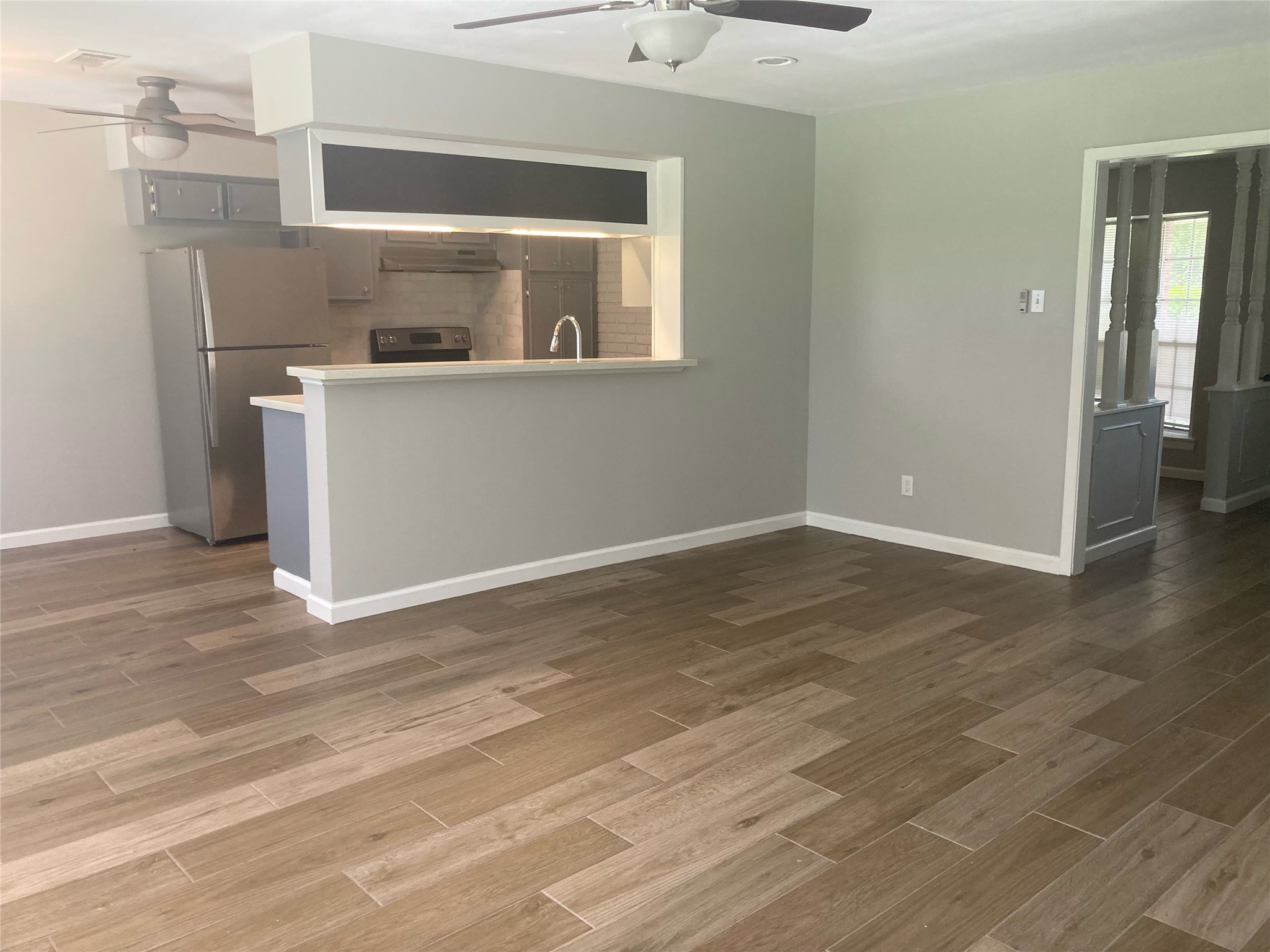 415 Cole Street Webster, TX 77598 - Photo 2 of 16
