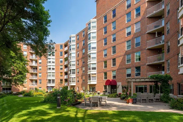 $1,495 | 1425 West 28th Street, Unit 106, Minneapolis, MN 55408