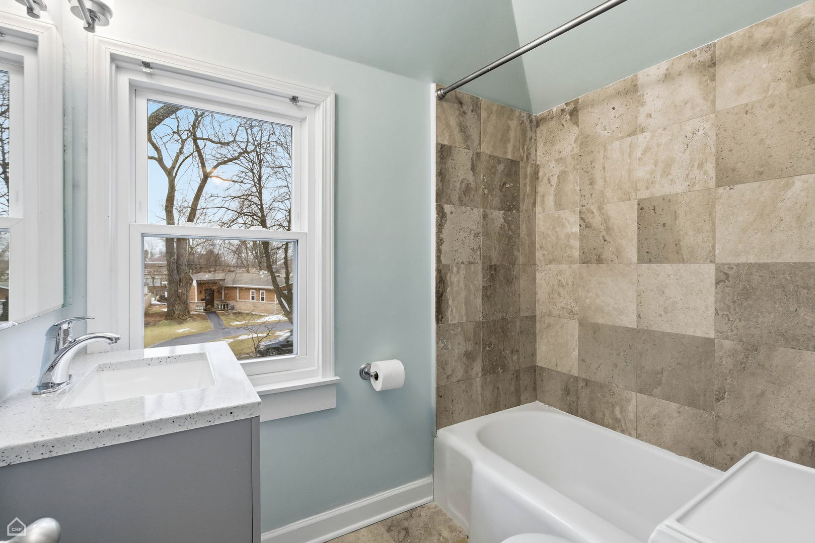 8434 Keystone Avenue Skokie, IL 60076 - Photo 13 of 18